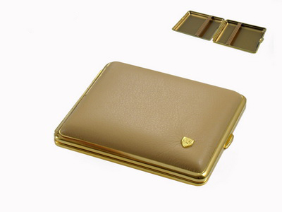 Портсигар STOLL 520GLM9,85мм, бежевая кожа, золотой, для 18 сиг фото